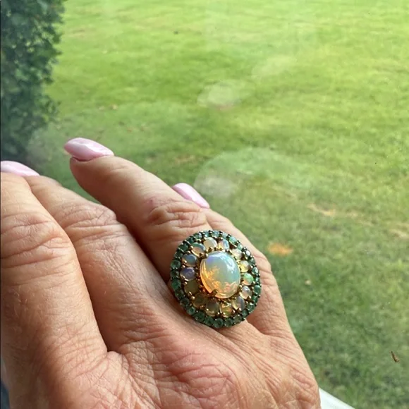 Opulent Opal and Green Gemstone Ring - Picture 1 of 11